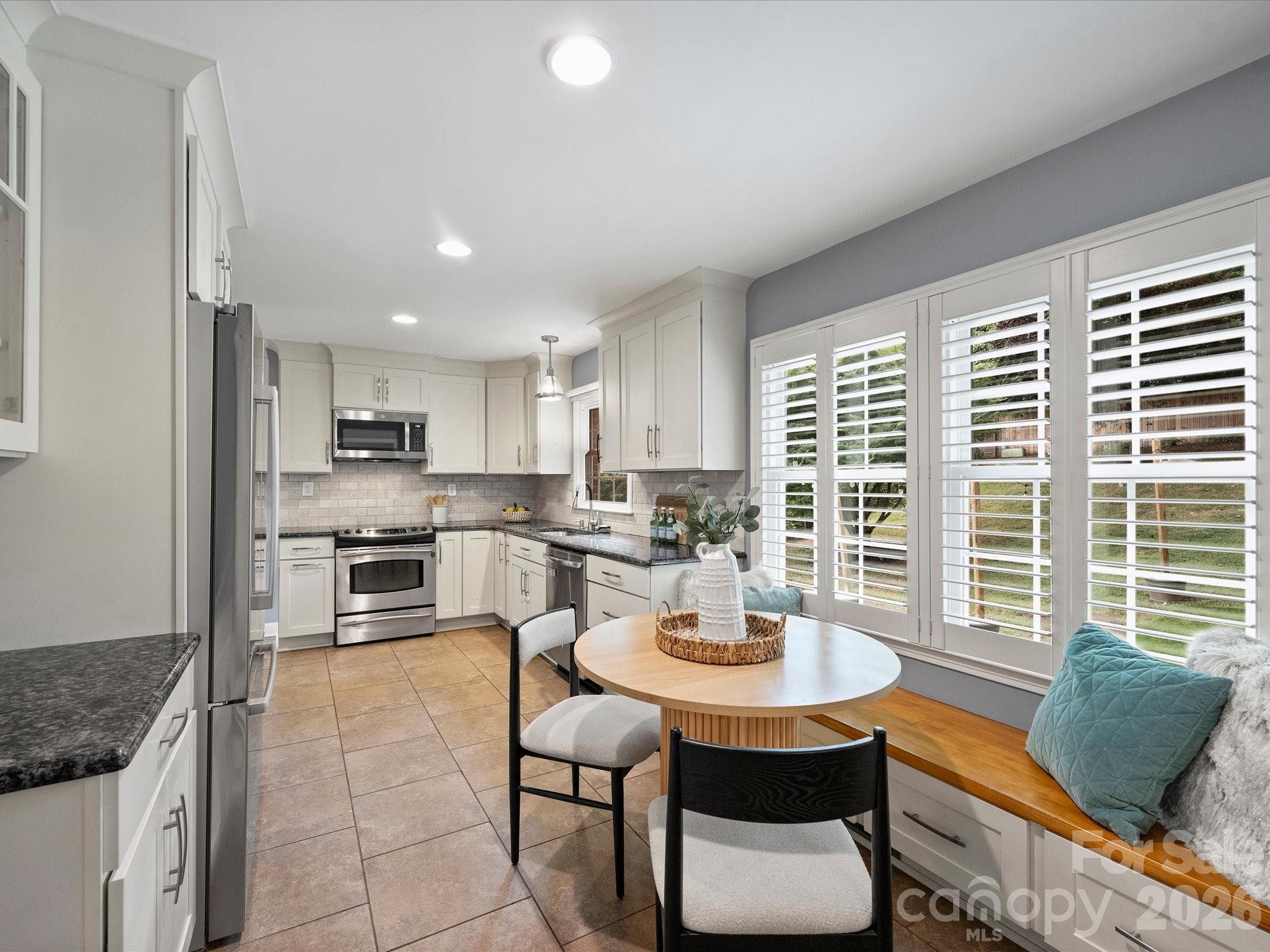 3808 Riverbend Road Charlotte, NC 28210 - Photo 8 of 21