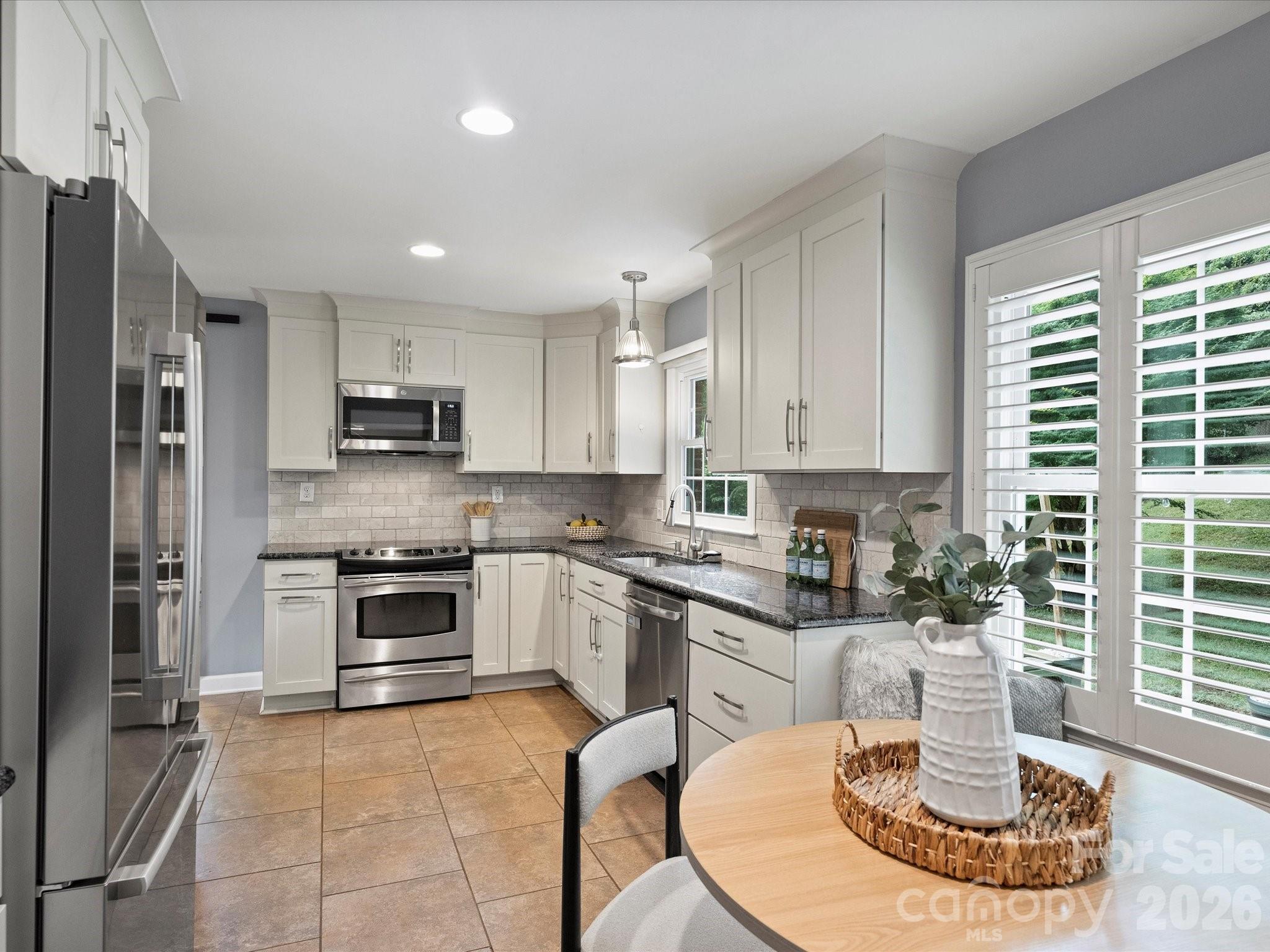 3808 Riverbend Road Charlotte, NC 28210 - Photo 9 of 21