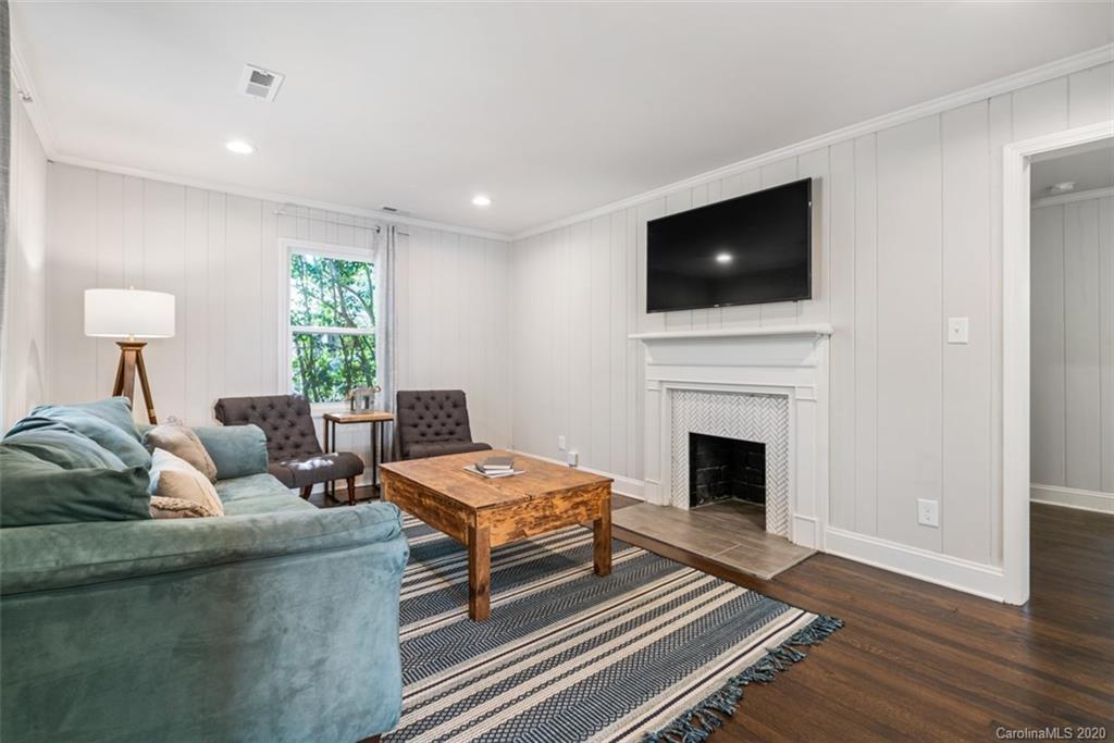2854 Mayflower Road Charlotte, NC 28208 - Photo 2 of 19 Gallery Image 2