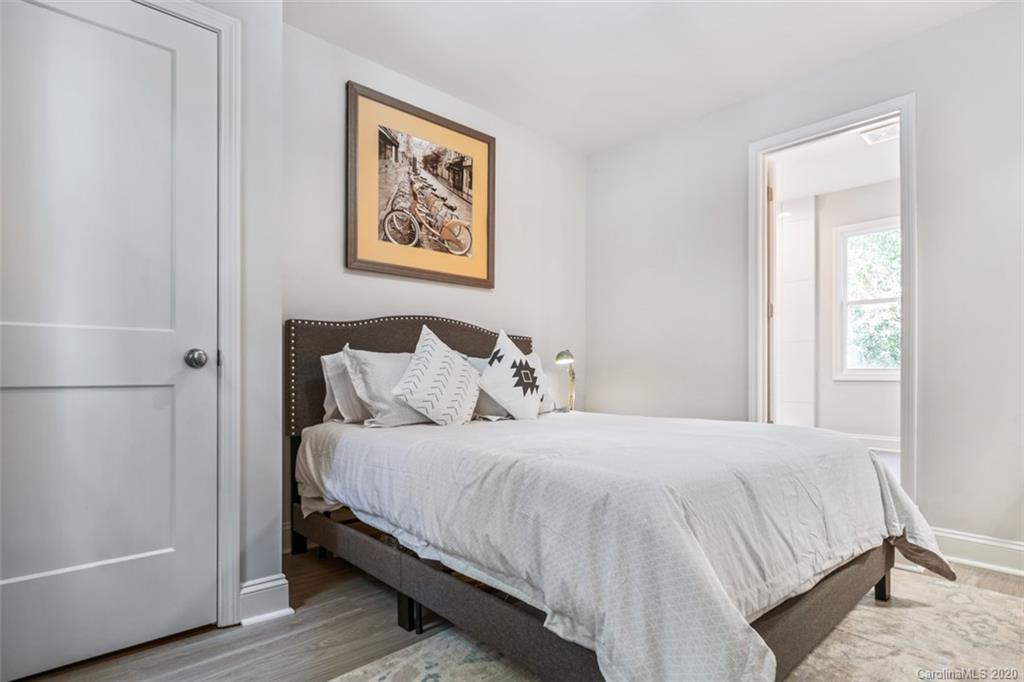 2854 Mayflower Road Charlotte, NC 28208 - Photo 9 of 19 Gallery Image 9