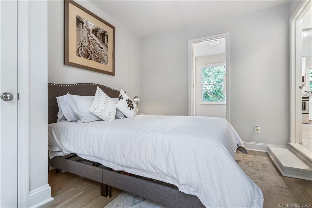 2854 Mayflower Road Charlotte, NC 28208 - Photo 10 of 19 Gallery Image 10