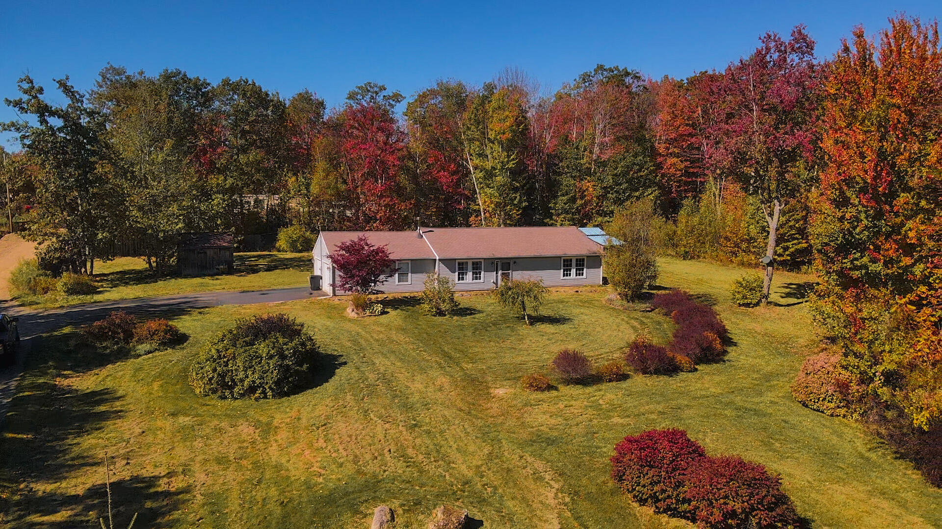 5 Deer Run Lane Kenduskeag, ME 04450 - Photo 3 of 22 2025-10-02-11-37-41-139