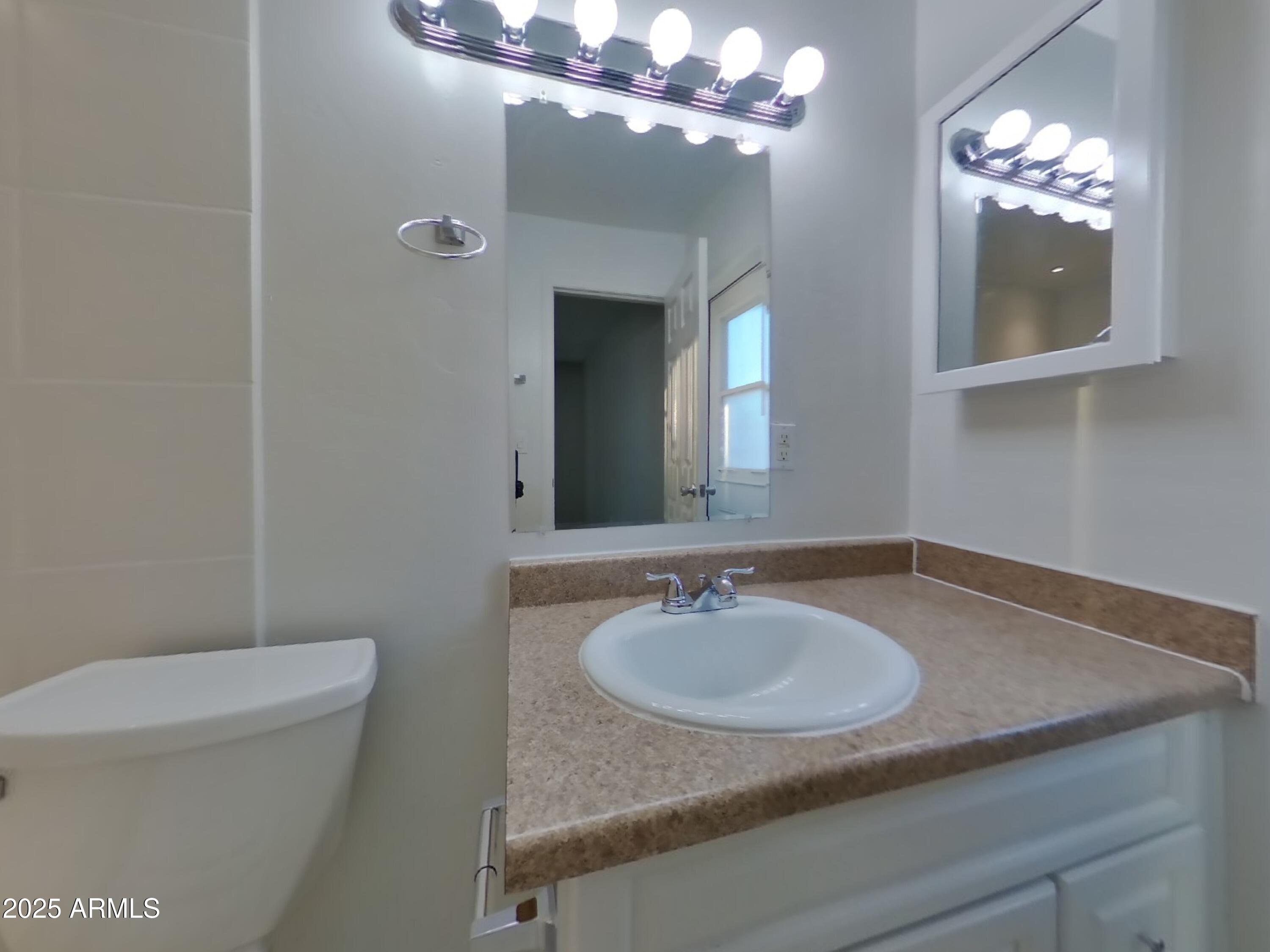 1726 North Summer Circle Mesa, AZ 85203 - Photo 10 of 16 9_Image_iF5ABttW7P