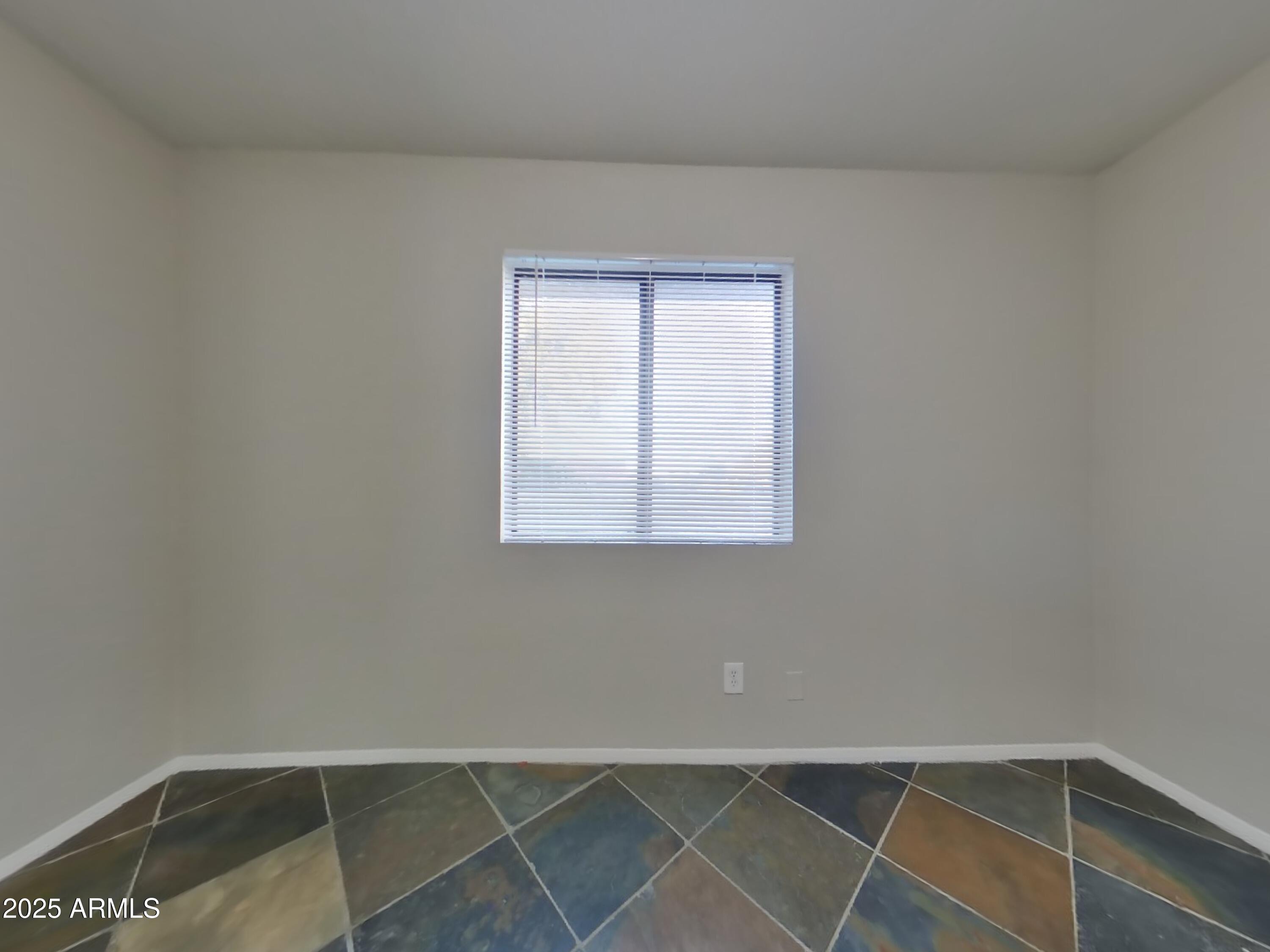 1726 North Summer Circle Mesa, AZ 85203 - Photo 12 of 16 11_Image_Ywfeyr4Xxv