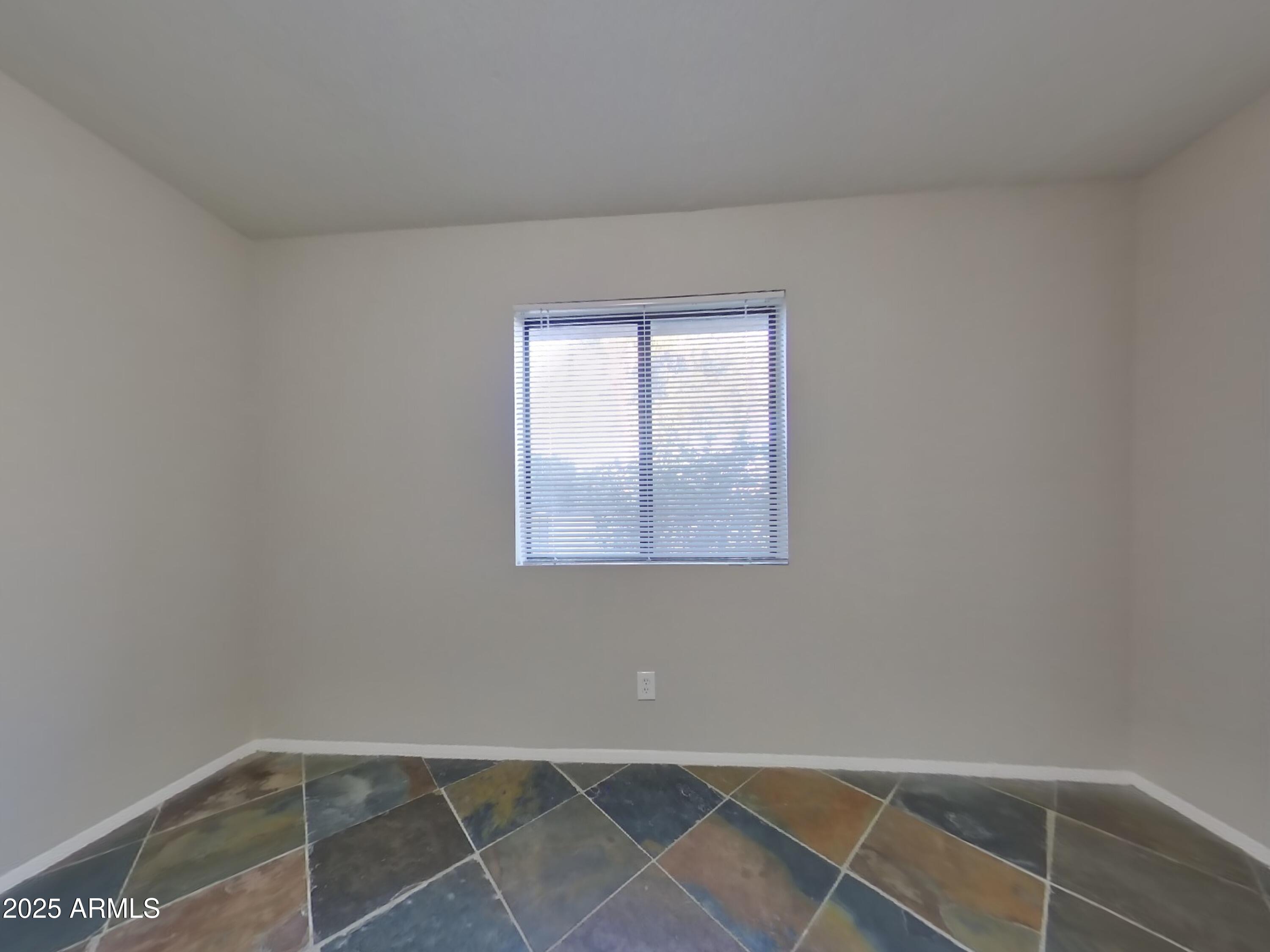 1726 North Summer Circle Mesa, AZ 85203 - Photo 13 of 16 12_Image_iucMJe2YZ9