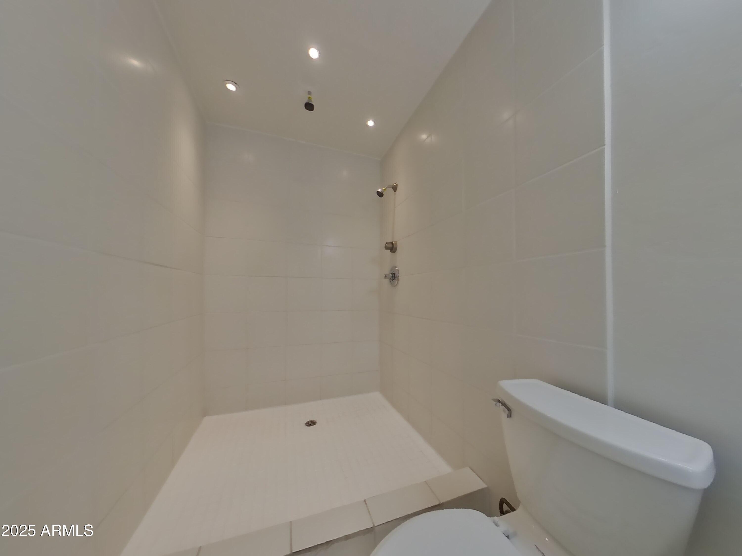 1726 North Summer Circle Mesa, AZ 85203 - Photo 9 of 16 8_pc_OlzgPxnYZT_THFLkCOPPw_layout_0