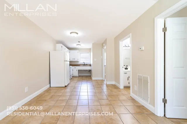 $800 | 211 Oak Street, Unit 3, Clarksville, TN 37042