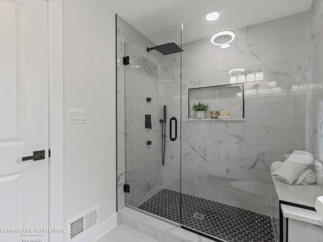 1757 Sheffield Road Birmingham, MI 48009 - Photo 18 of 35 50181443-5C72FE1A-4FD4-413D-B9B0-FB3A9BD0DF33.JPG
