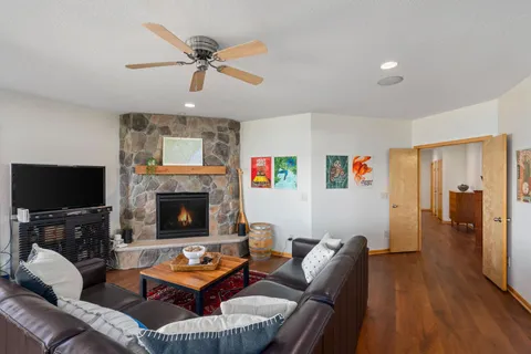 $2,200,000 | 208 East Lake Street, Waconia, MN 55387