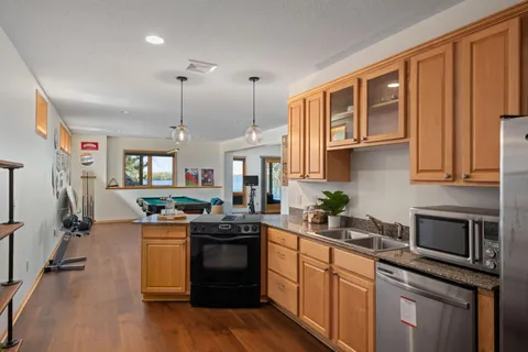 $2,200,000 | 208 East Lake Street, Waconia, MN 55387