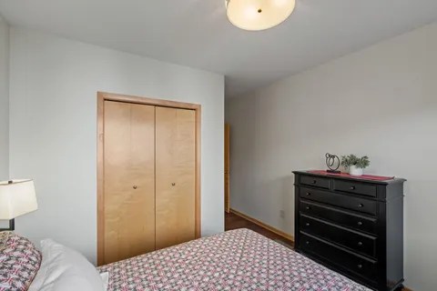 $2,200,000 | 208 East Lake Street, Waconia, MN 55387