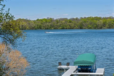 $2,200,000 | 208 East Lake Street, Waconia, MN 55387