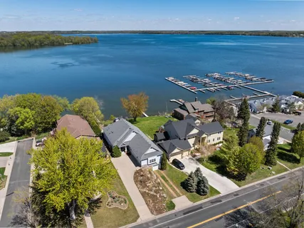 $2,200,000 | 208 East Lake Street, Waconia, MN 55387
