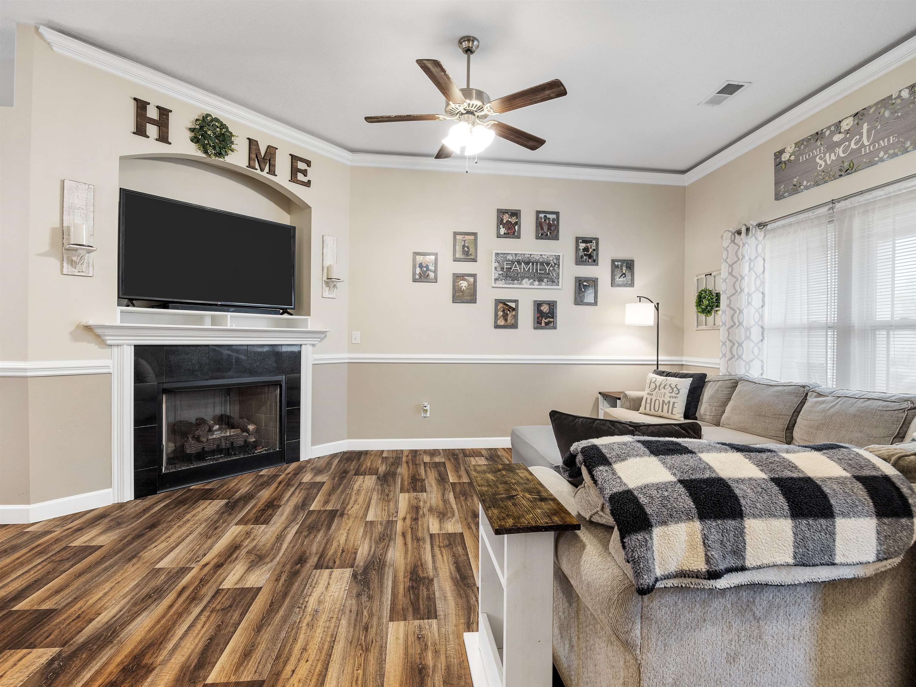 221 Bertha Burns Road Inman, SC 29349 - Photo 5 of 50