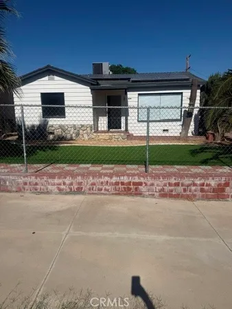 $355,000 | 824 South 2nd Avenue, Barstow, CA 92311