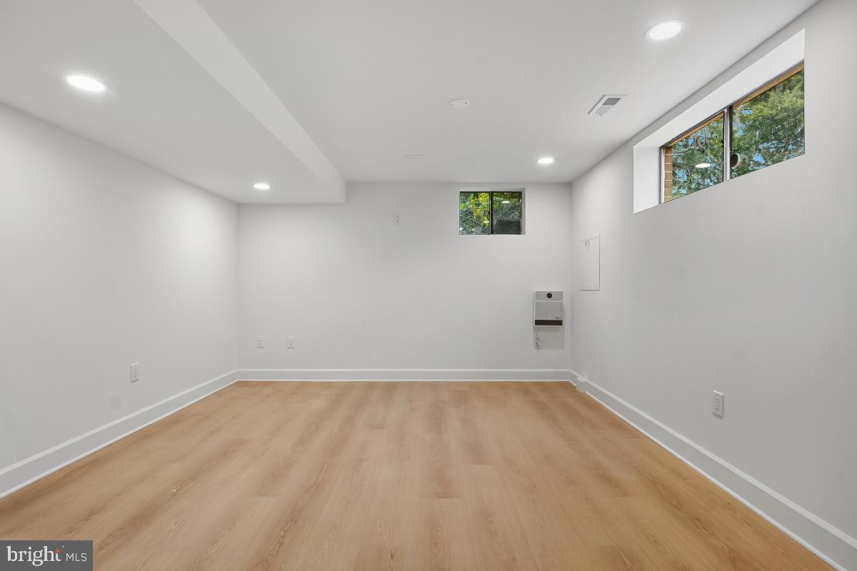 8728 # Courthouse Road Vienna, VA 22182 - Photo 9 of 34 a view of room with window