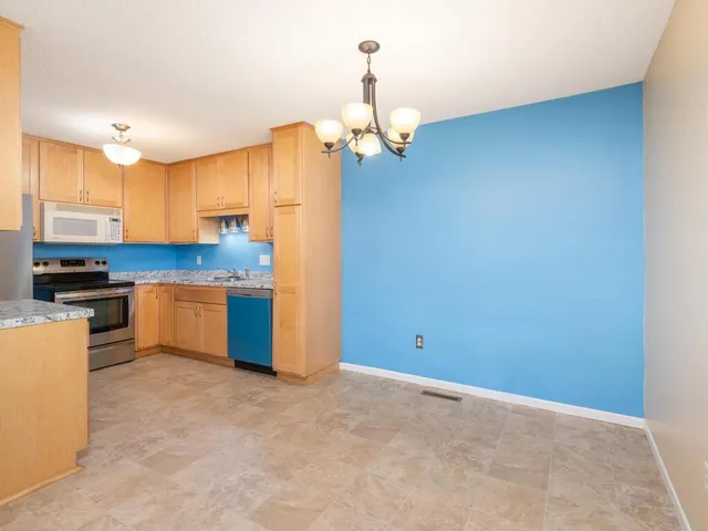 $229,999 | 4185 Austin Street Northeast, Blaine, MN 55014