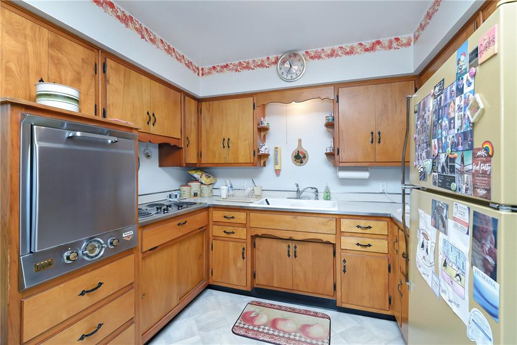 2410 East Thompson Road Indianapolis, IN 46227 - Photo 7 of 29 Gallery Image 7