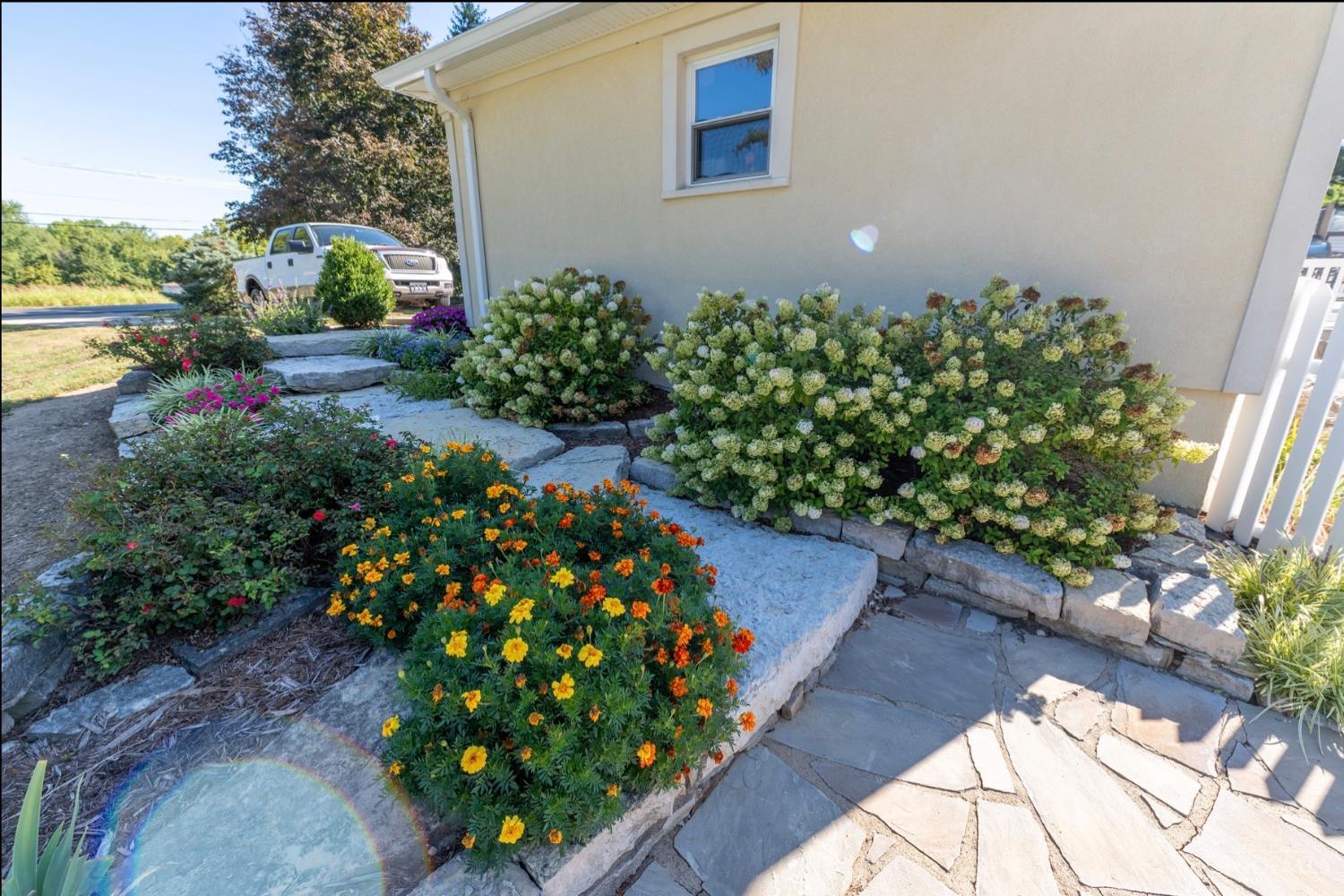 817 Locust Corner Road Cincinnati, OH 45245 - Photo 76 of 90 Gallery Image 76