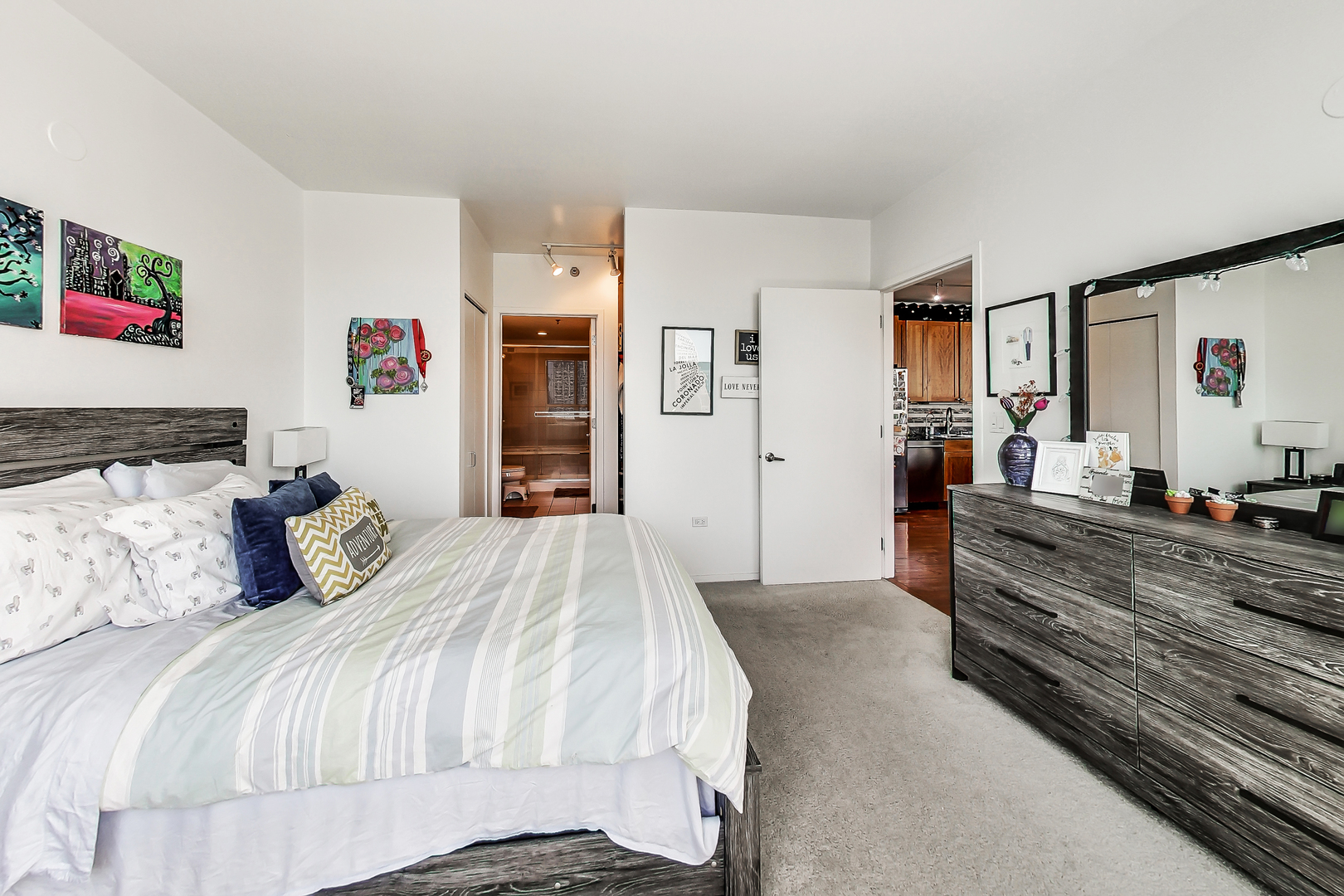 701 South Wells Street, Unit 2201 Chicago, IL 60607 - Photo 24 of 34