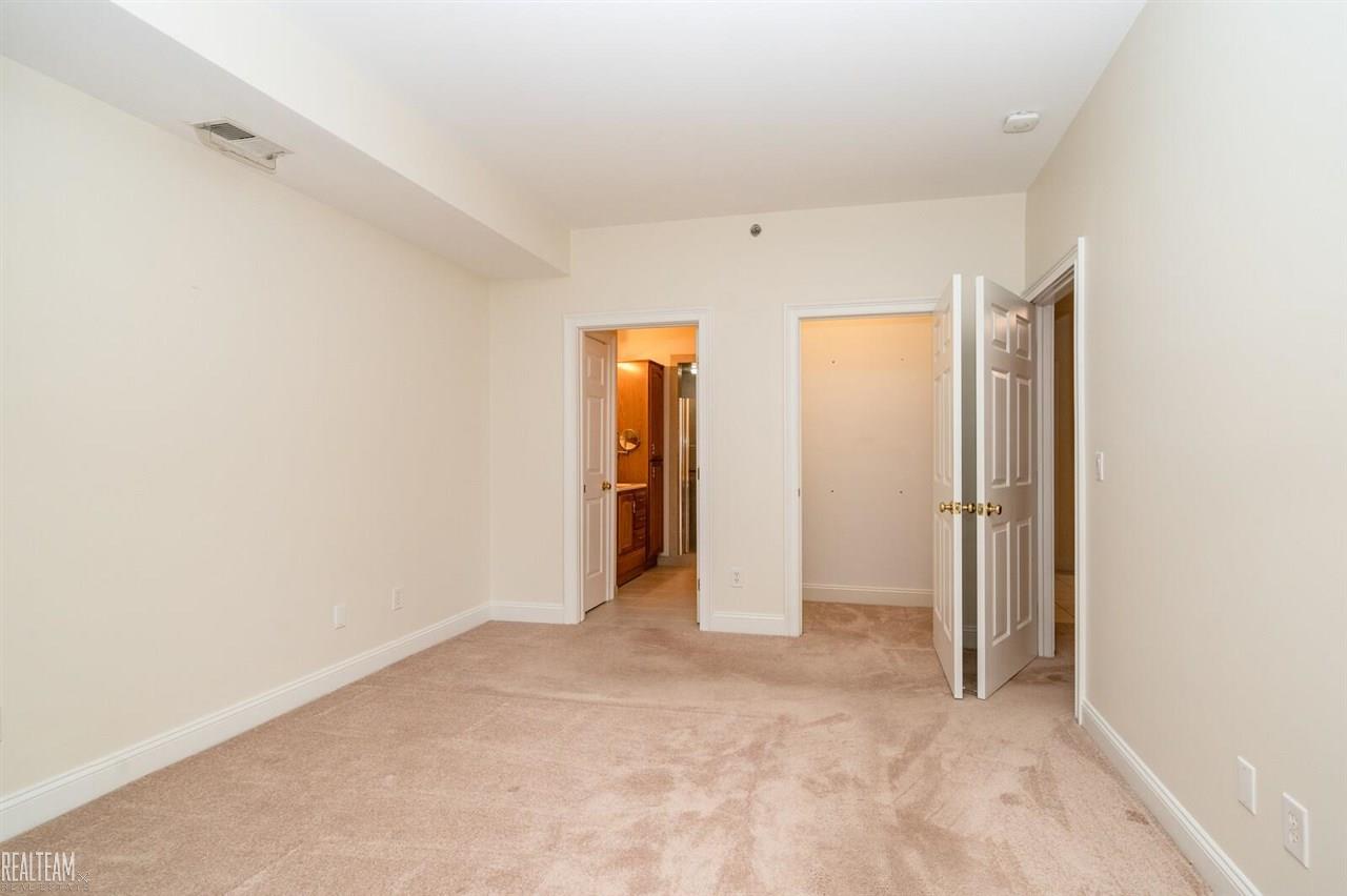 39152 Hayes Road, Unit 9 Clinton Township, MI 48038 - Photo 19 of 28