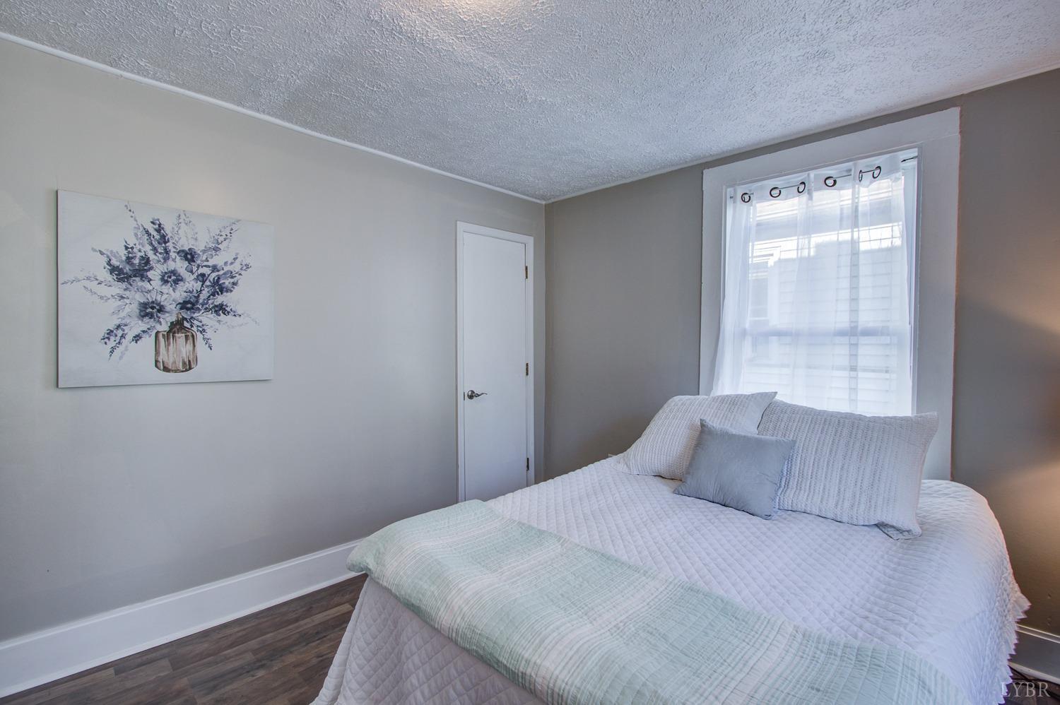 201 Blue Ridge Street Lynchburg, VA 24501 - Photo 5 of 36 Gallery Image 5