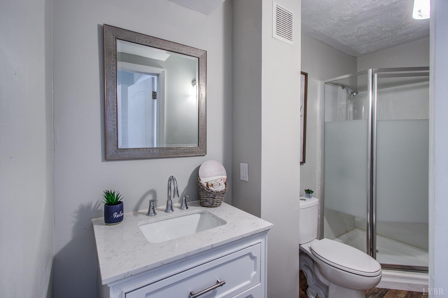 201 Blue Ridge Street Lynchburg, VA 24501 - Photo 7 of 36 Gallery Image 7