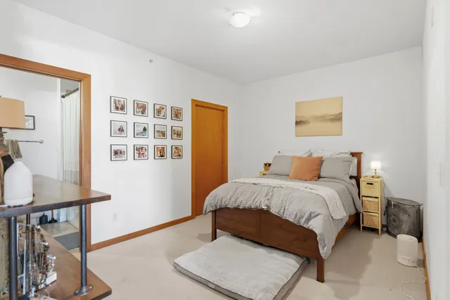 $1,475 | 15 East Franklin Avenue, Unit 320, Minneapolis, MN 55404