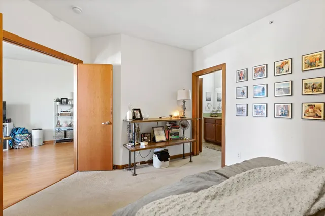 $1,475 | 15 East Franklin Avenue, Unit 320, Minneapolis, MN 55404