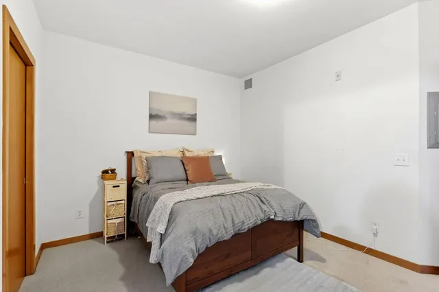 $1,475 | 15 East Franklin Avenue, Unit 320, Minneapolis, MN 55404