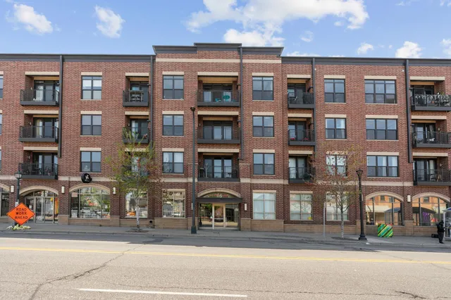 $1,475 | 15 East Franklin Avenue, Unit 320, Minneapolis, MN 55404
