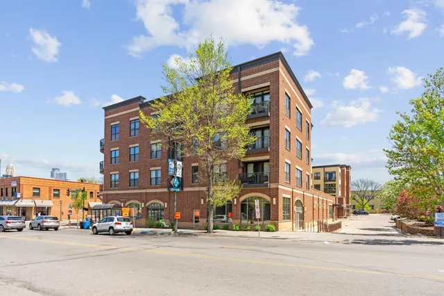 $1,475 | 15 East Franklin Avenue, Unit 320, Minneapolis, MN 55404