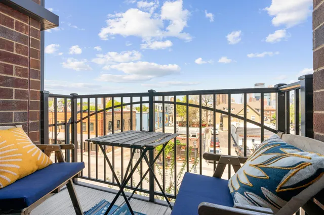 $1,475 | 15 East Franklin Avenue, Unit 320, Minneapolis, MN 55404