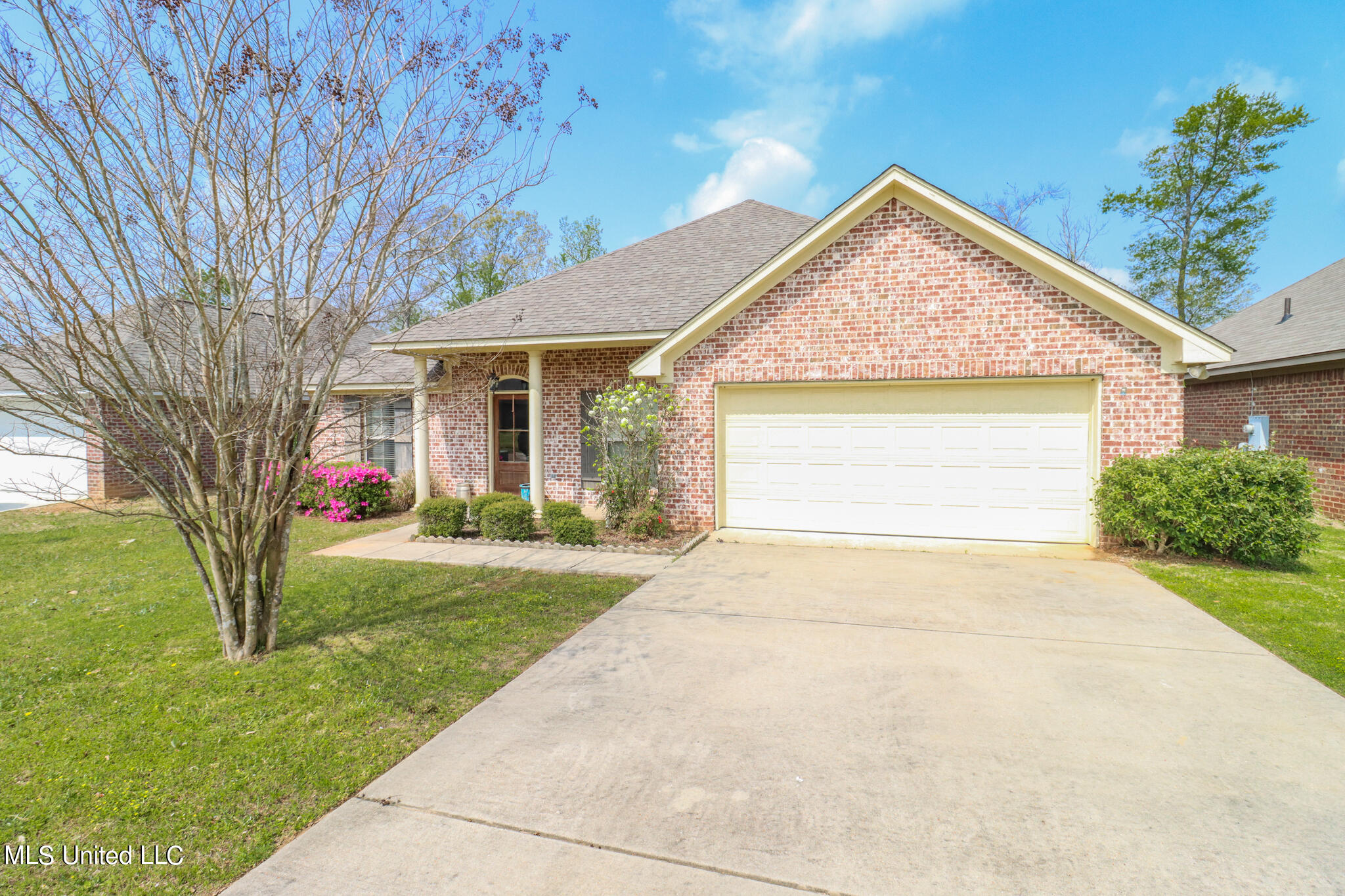 256 Greenfield Ridge Drive Brandon, MS 39042 - Photo 2 of 36 256 greenfield