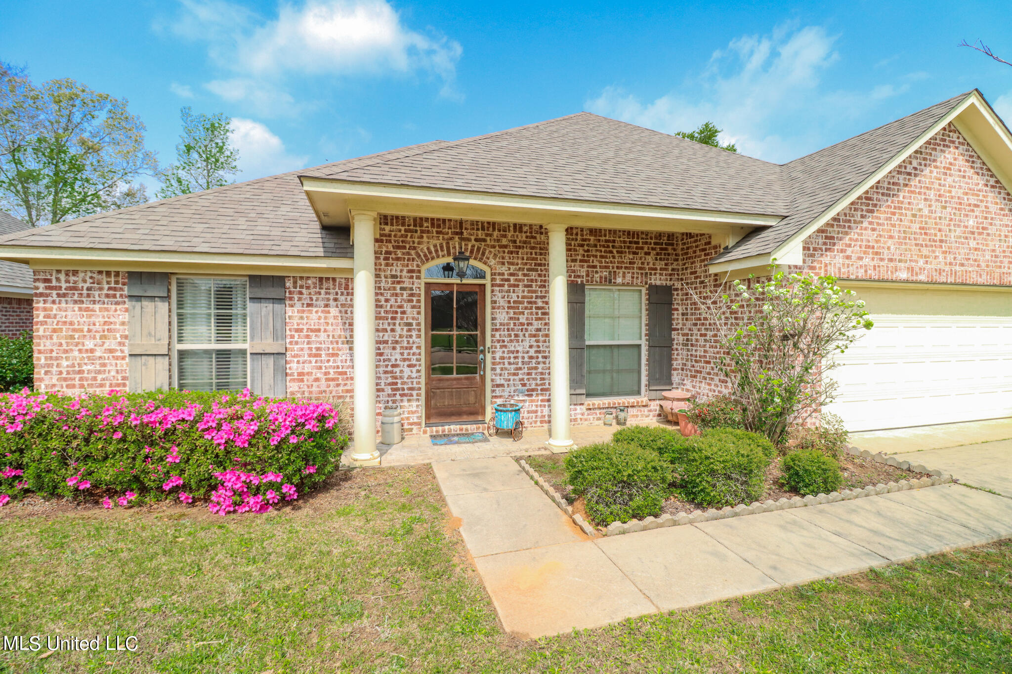 256 Greenfield Ridge Drive Brandon, MS 39042 - Photo 4 of 36 256 greenfield 4