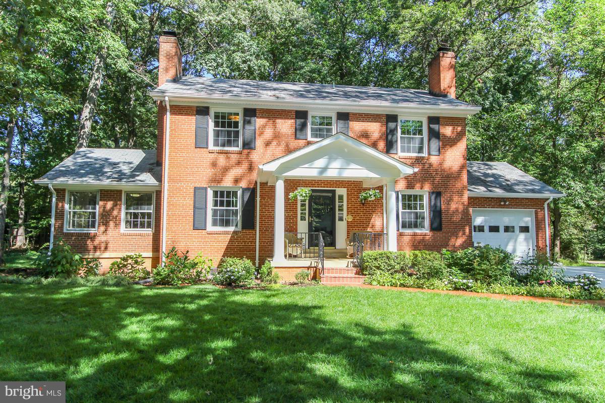 12206 Hounds Lane Reston, VA 20191 - Photo 1 of 30 Exterior (Front)