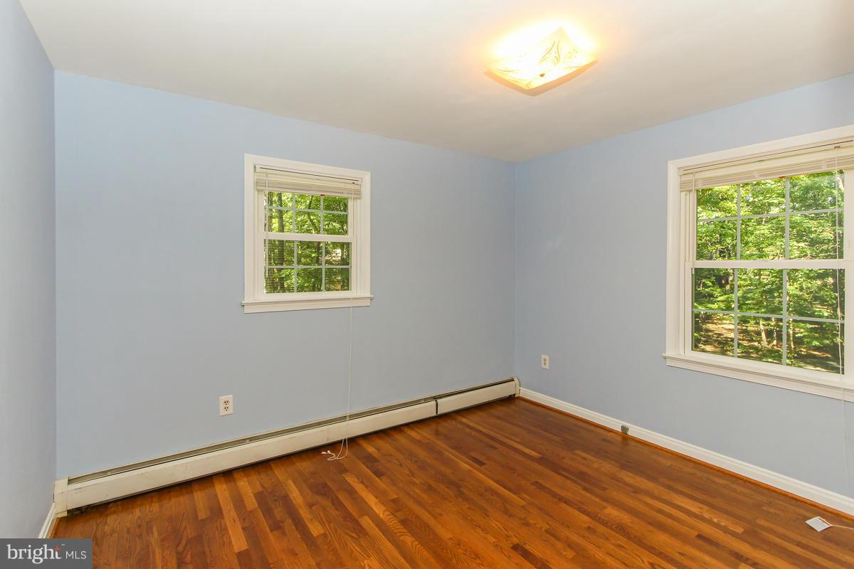 12206 Hounds Lane Reston, VA 20191 - Photo 16 of 30 Bedroom