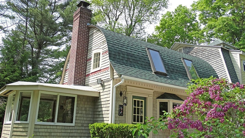 172 Braley Hill Road Rochester, MA 02770 - Photo 3 of 28 a view of a house with a yard and balcony