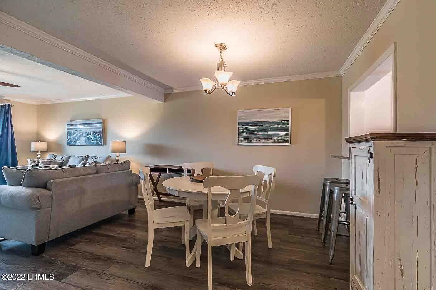 6 Cedar Reef, Unit C103 Harbor Island, SC 29920 - Photo 6 of 37 9 Dining