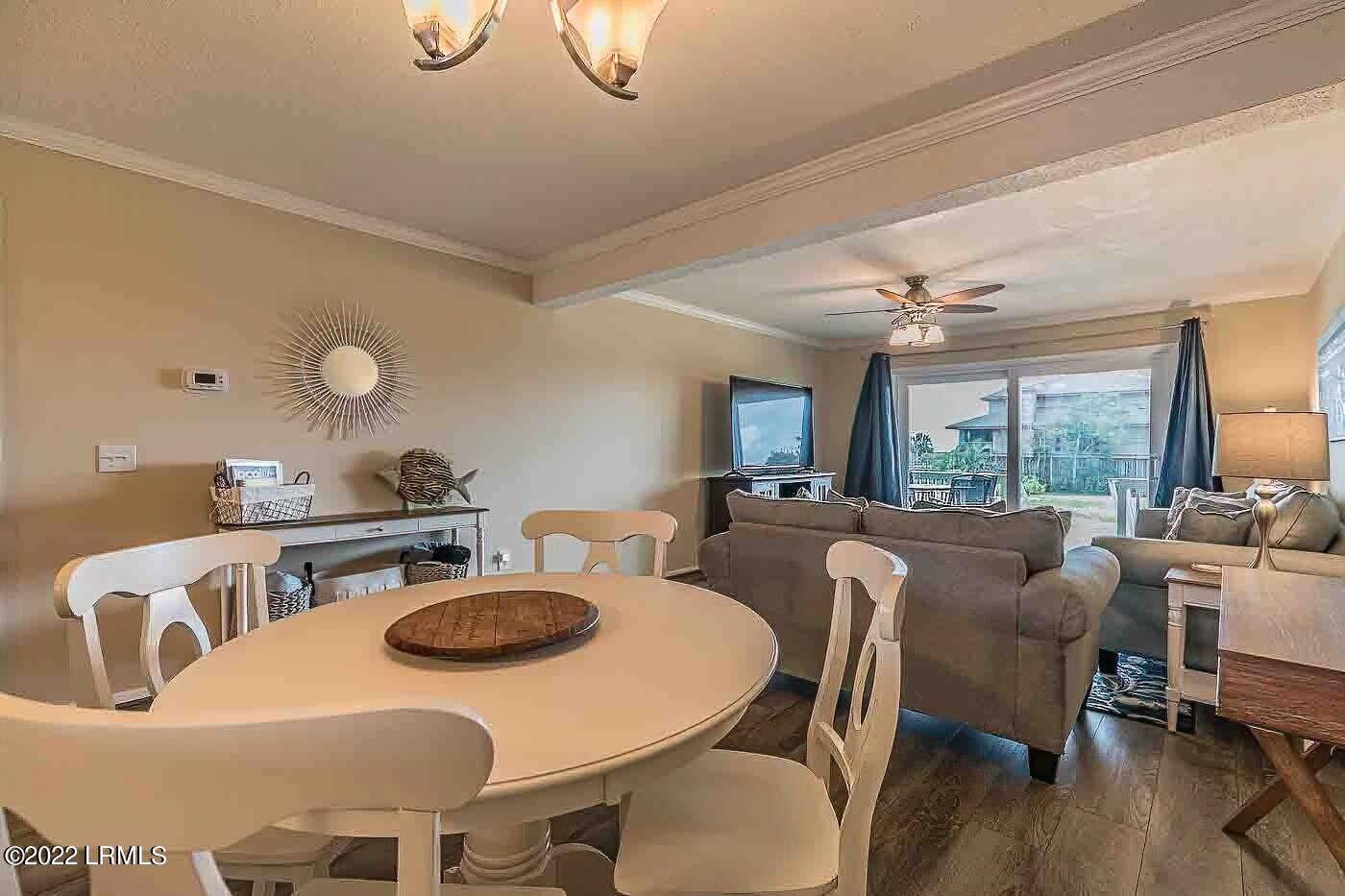 6 Cedar Reef, Unit C103 Harbor Island, SC 29920 - Photo 9 of 37 12 Dining