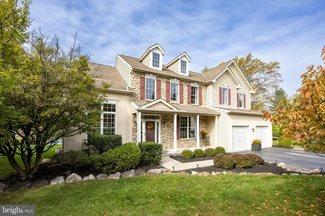 $875,000 | 113 Blue Ribbon Way, Downingtown, PA 19335
