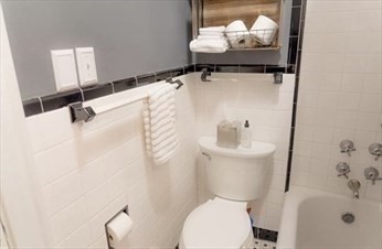 371 Beacon Street, Unit 3 Boston, MA 02116 - Photo 8 of 9