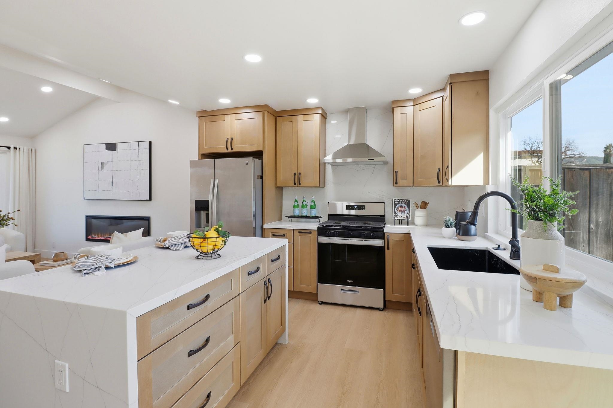 2272 Shadowtree Drive San Jose, CA 95131 - Photo 13 of 31