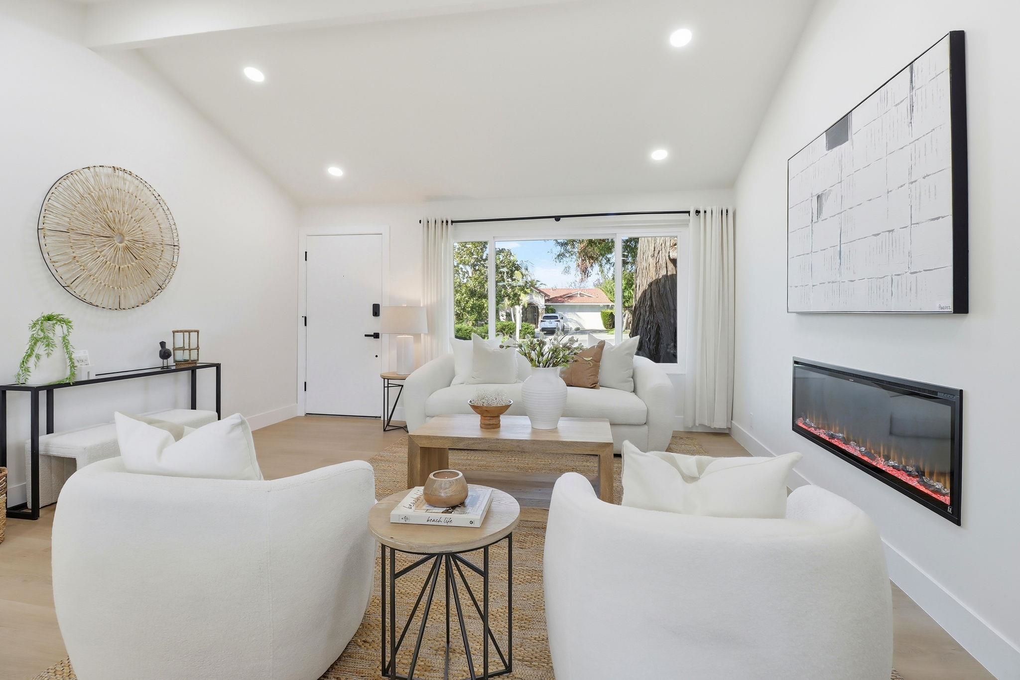 2272 Shadowtree Drive San Jose, CA 95131 - Photo 5 of 31