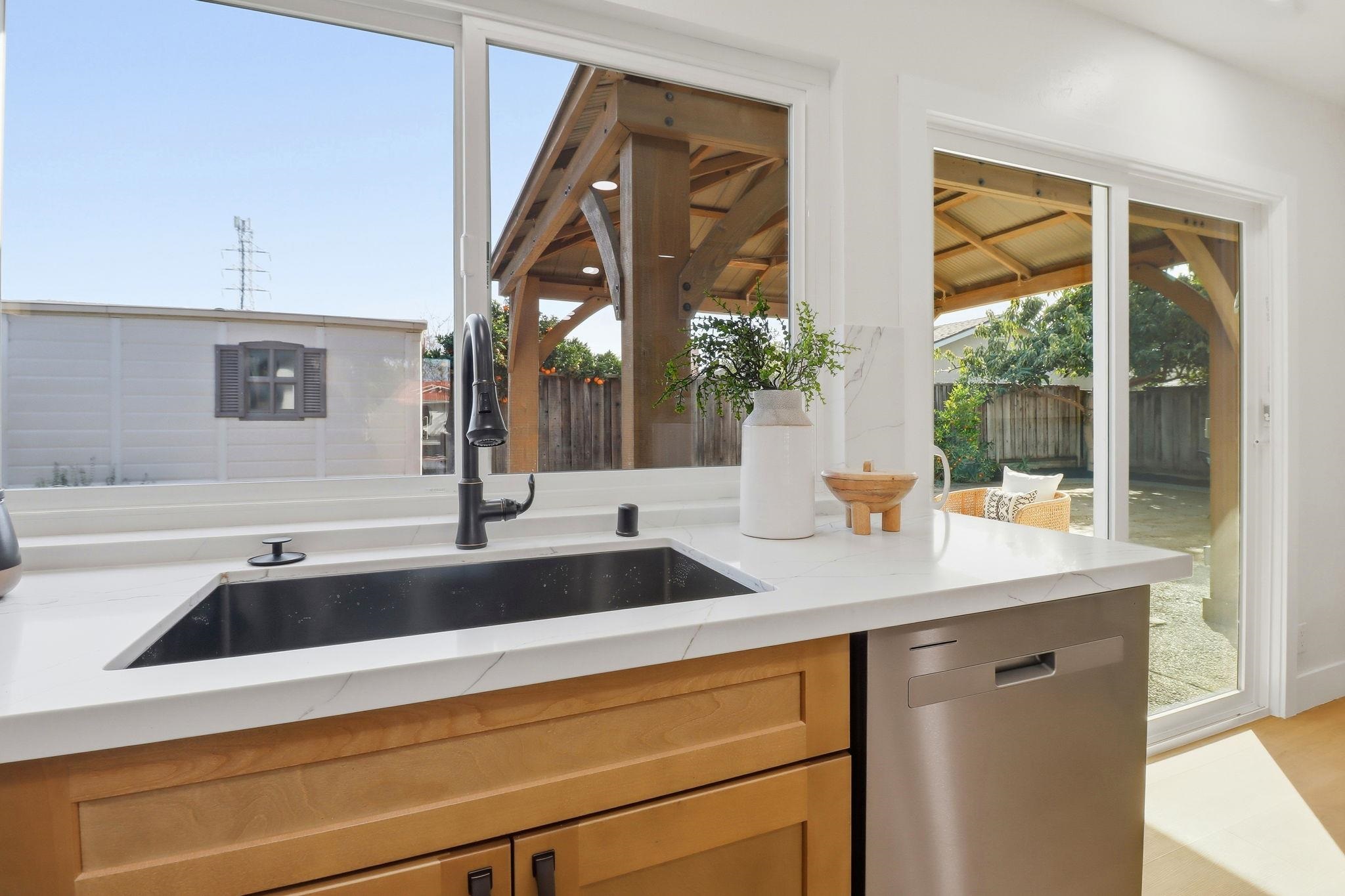 2272 Shadowtree Drive San Jose, CA 95131 - Photo 9 of 31