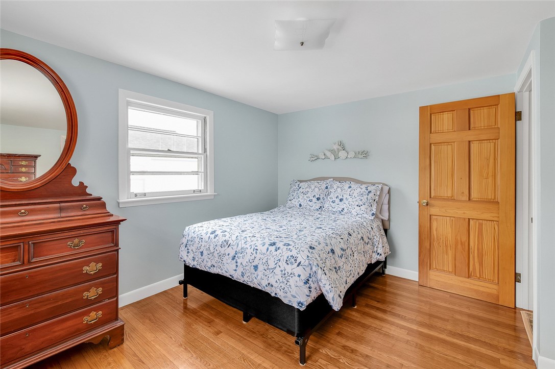 85 Treasure Road Narragansett, RI 02882 - Photo 18 of 33