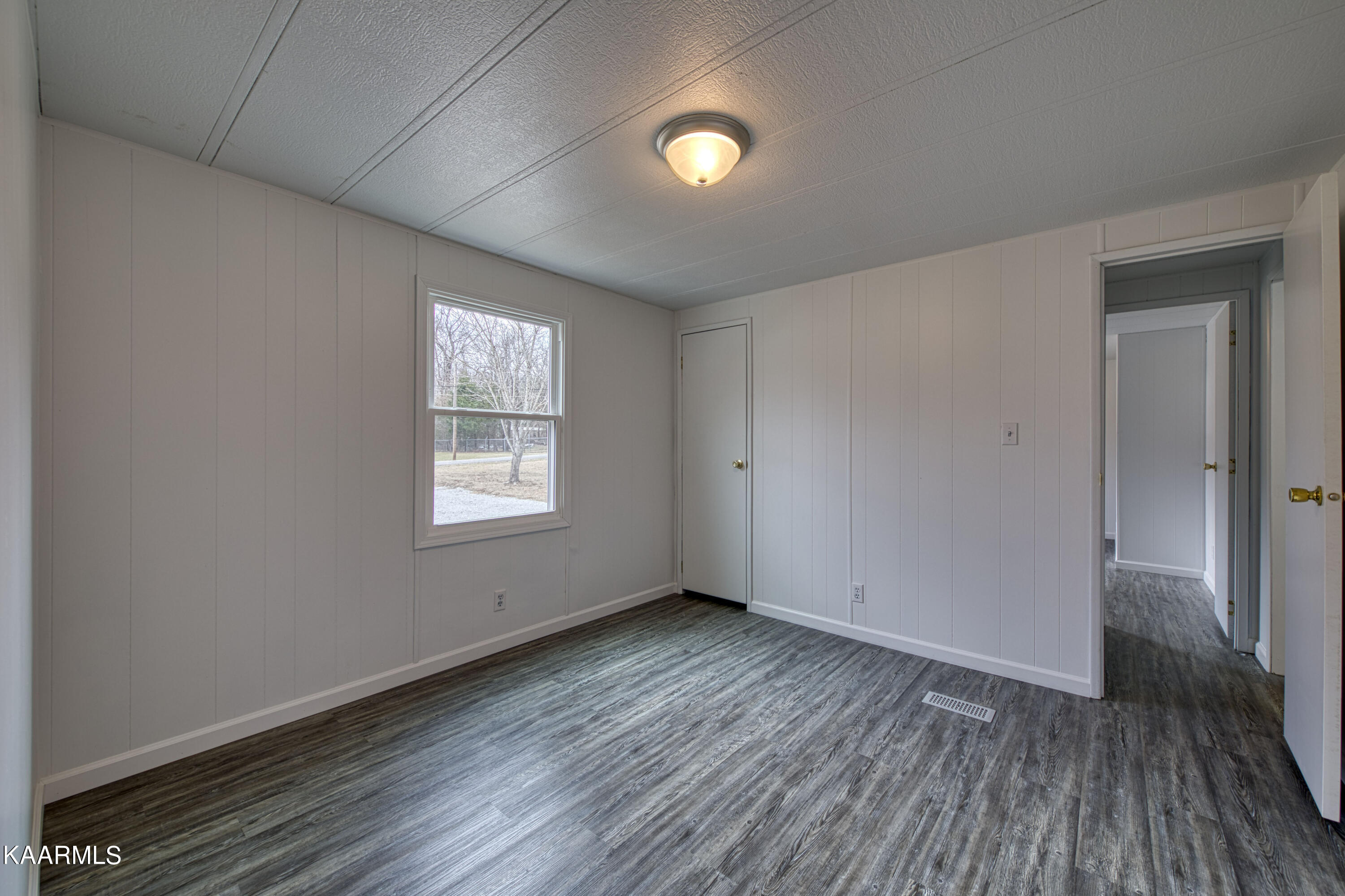 147 Watson Road Caryville, TN 37714 - Photo 12 of 30 030A0428_Batch