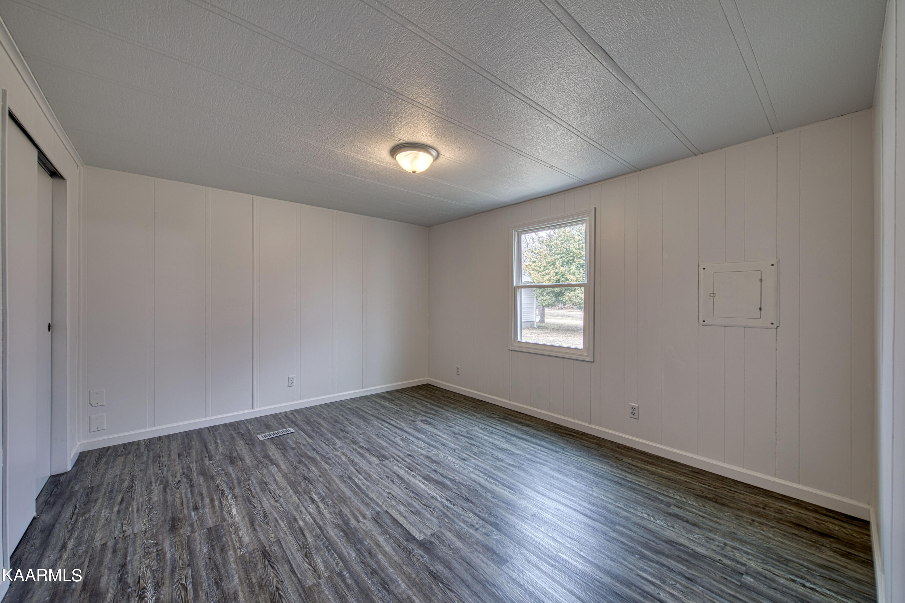 147 Watson Road Caryville, TN 37714 - Photo 18 of 30 030A0443_Batch