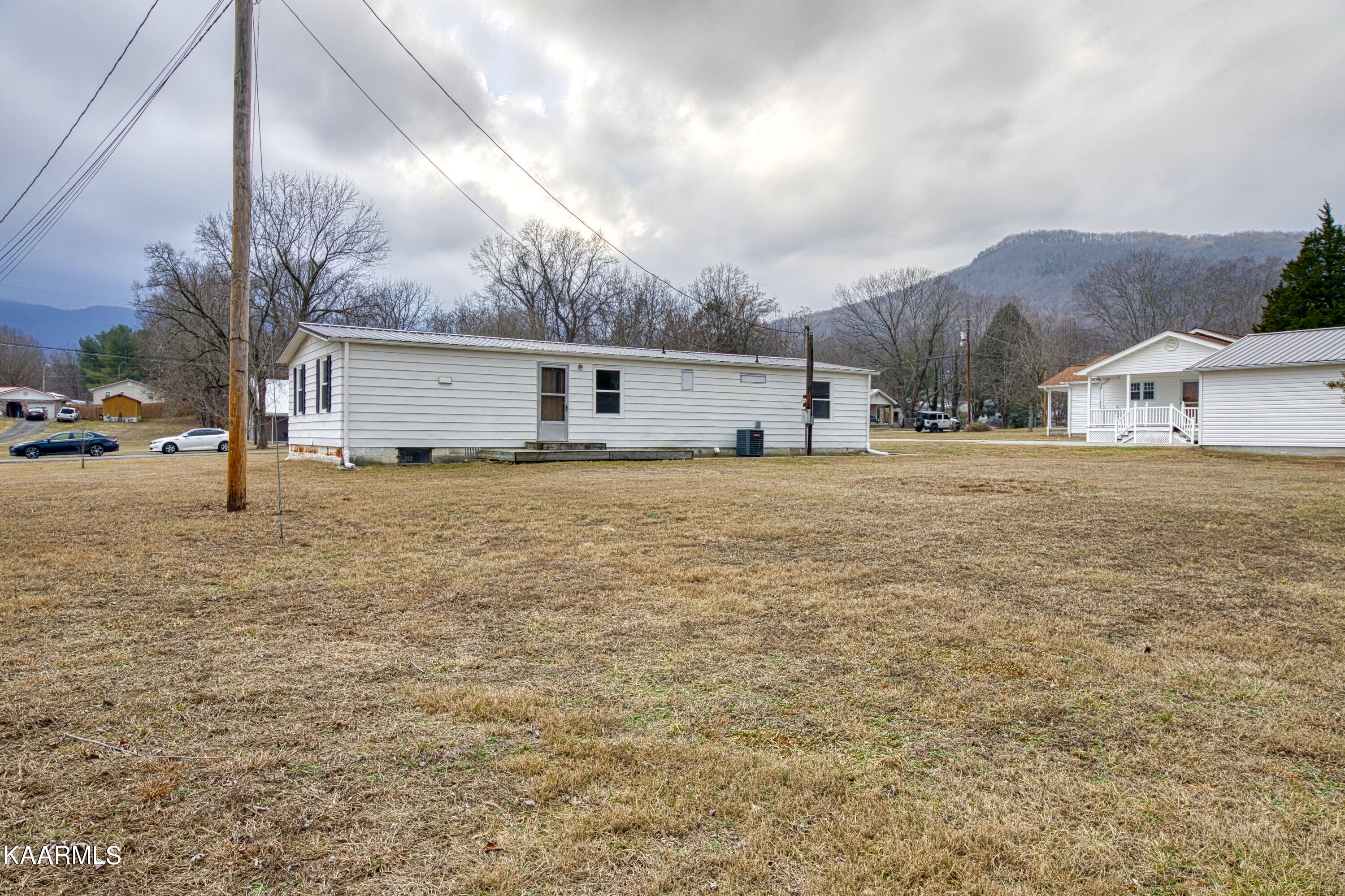 147 Watson Road Caryville, TN 37714 - Photo 20 of 30 030A0494_Batch