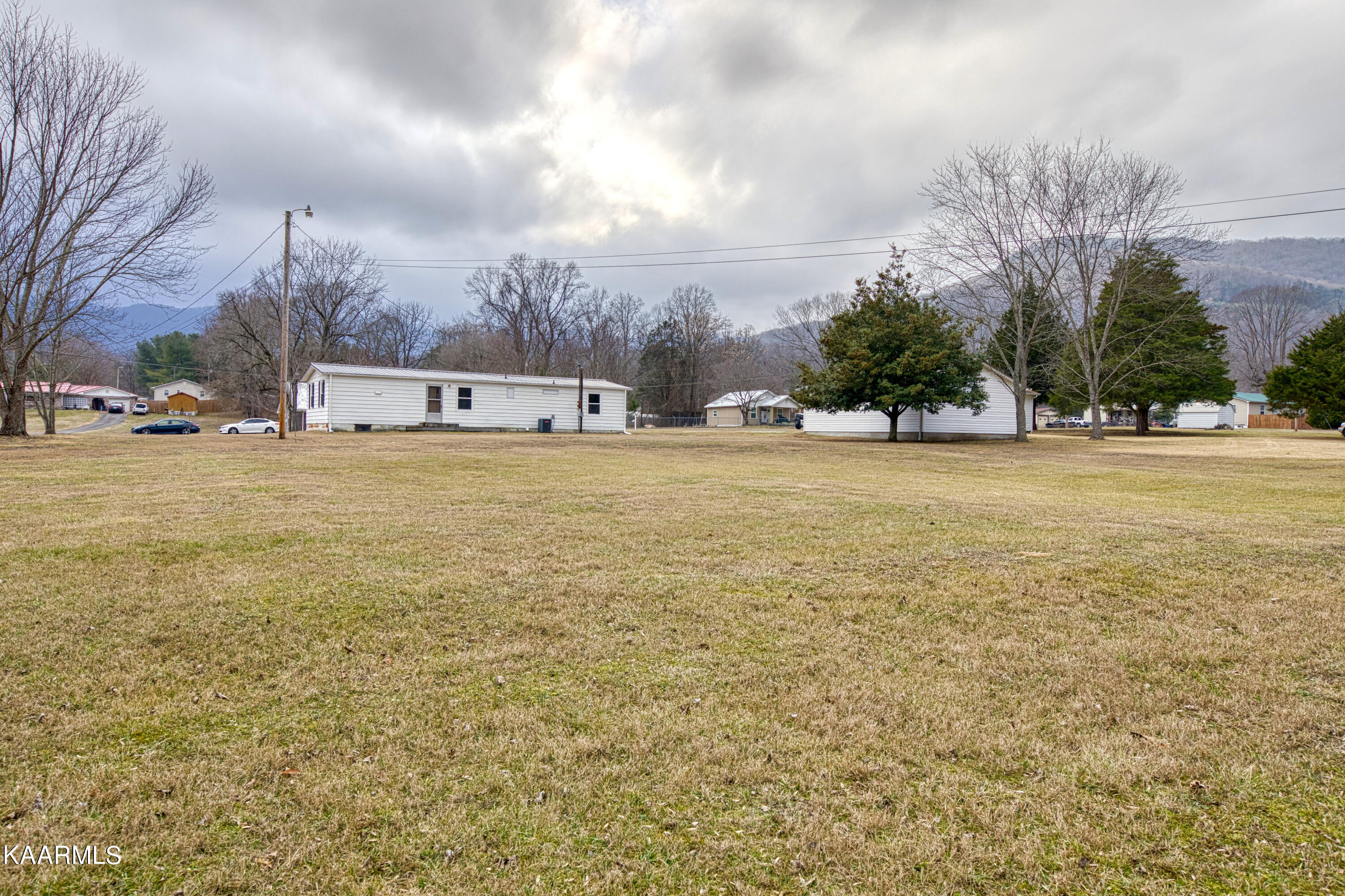 147 Watson Road Caryville, TN 37714 - Photo 21 of 30 030A0498_Batch